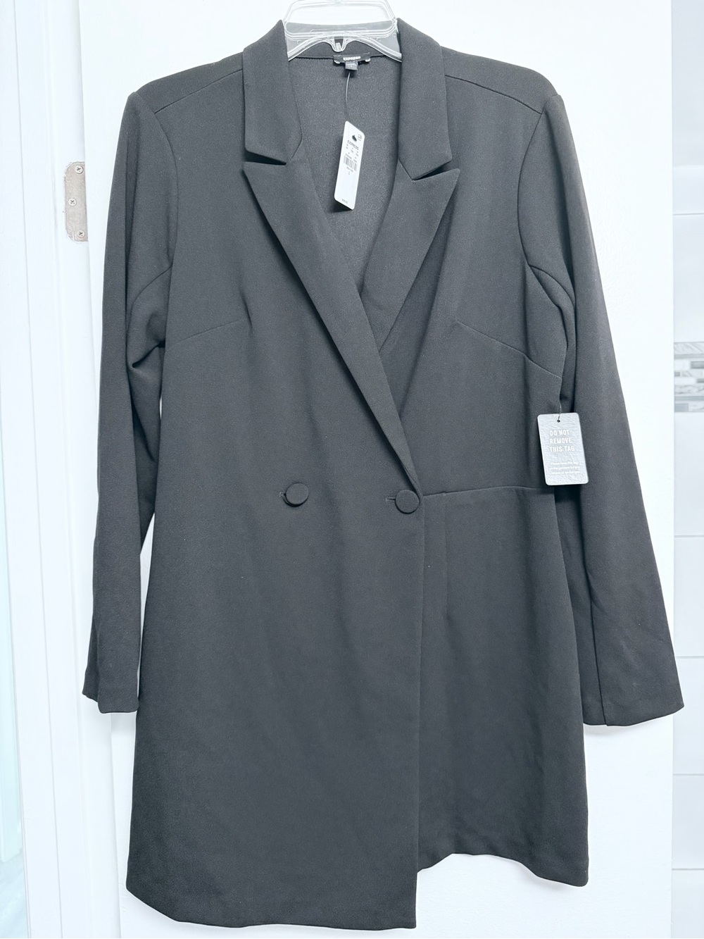 NWT Express Black Double-Breasted Longline Blazer
Romper Dress - Size Large
